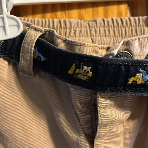 Boys size 12-18 months tan pants with construction theme belt by Gymboree - Picture 3 of 5